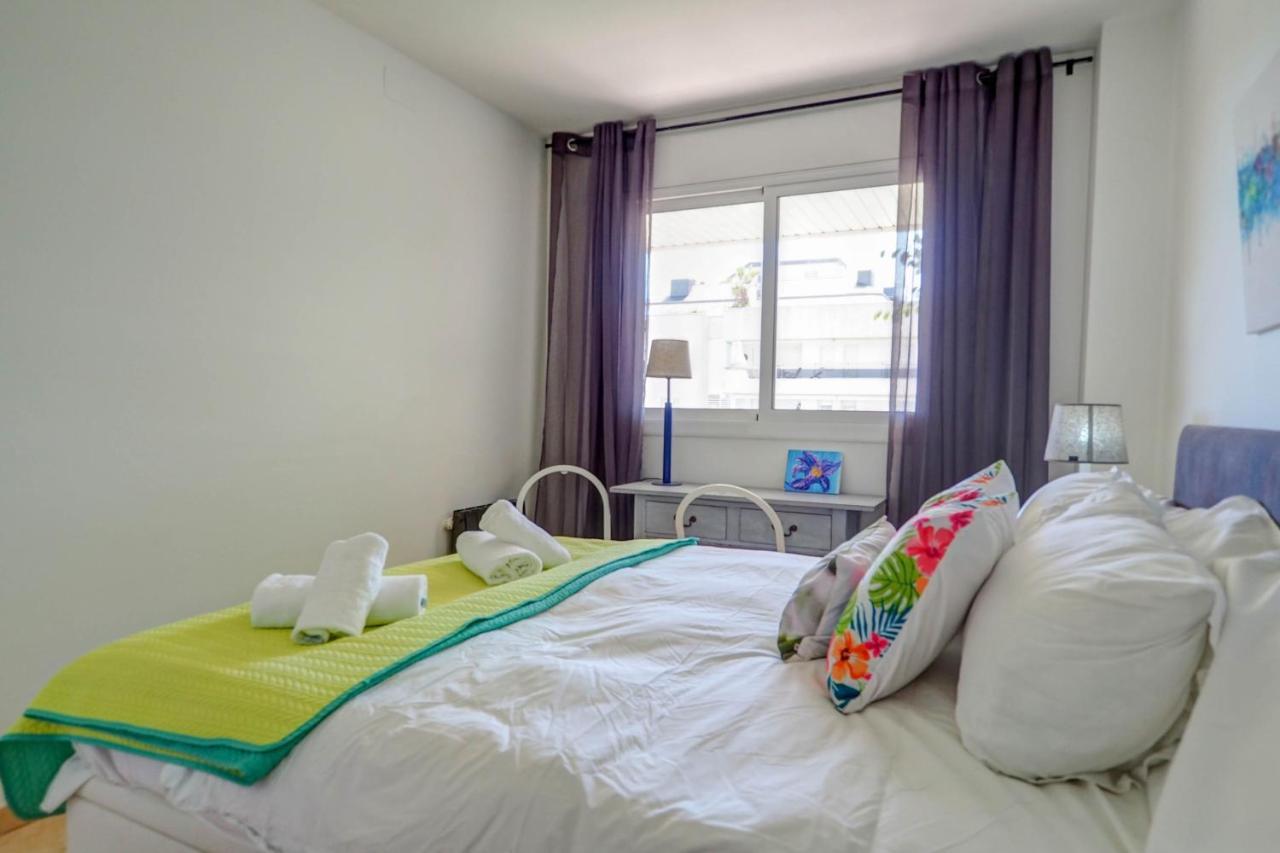 Mediterraneo Seaview Apartment By Hello Homes Sitges Bagian luar foto