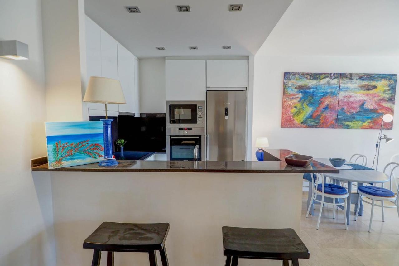 Mediterraneo Seaview Apartment By Hello Homes Sitges Bagian luar foto