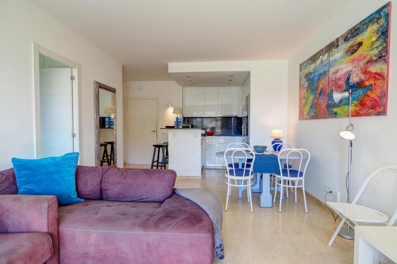 Mediterraneo Seaview Apartment By Hello Homes Sitges Bagian luar foto