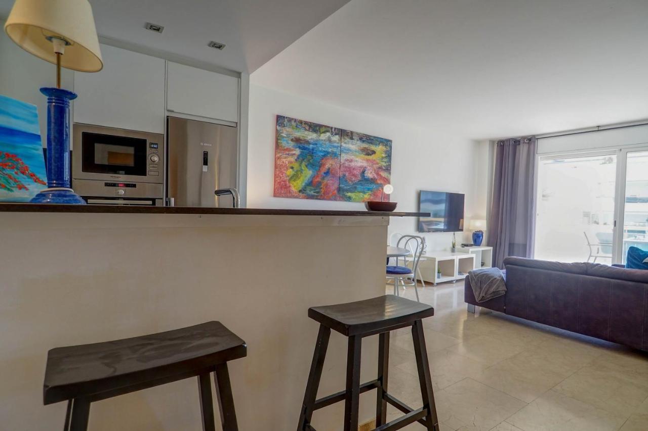 Mediterraneo Seaview Apartment By Hello Homes Sitges Bagian luar foto